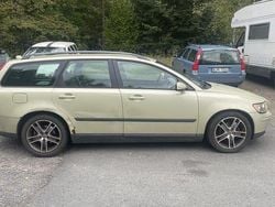 Grön Begagnad 2006 Volvo V50 Kombi | 8 000 kr (Lite dyr)