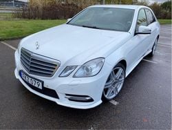 Vit Begagnad 2013 Mercedes E200 Sedan | 109 000 kr (Marknadspris)