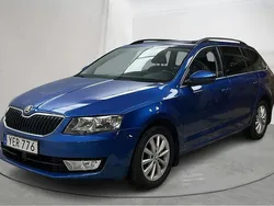 Blå Begagnad 2017 Skoda Octavia | 140 000 kr