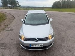 Silver Begagnad 2010 VW Golf Plus Cross Minibuss | 64 000 kr (Marknadspris)