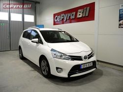 Vit Begagnad 2014 Toyota Verso Minibuss | 116 900 kr (Lite dyr)