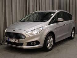 Grå Begagnad 2016 Ford S-MAX S Minibuss | 129 900 kr (Marknadspris)