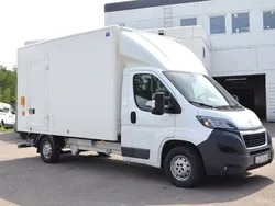 Vit Begagnad 2017 Peugeot Boxer Van | 199 000 kr (Lite dyr)