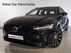 Svart Begagnad 2024 Volvo V60 Plus Kombi | 447 400 kr (Marknadspris)
