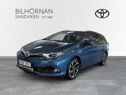 Blå Begagnad 2015 Toyota Auris Touring Sports Comfort Kombi | 169 900 kr (Marknadspris)