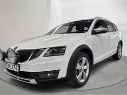 Vit Begagnad 2018 Skoda Octavia Scout Kombi | 109 000 kr (Dyr)