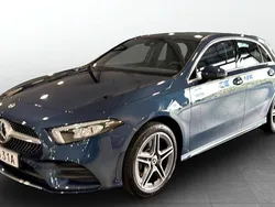 Blå (blue) Begagnad 2021 Mercedes A250 AMG Halvkombi | 359 900 kr (Lite dyr)