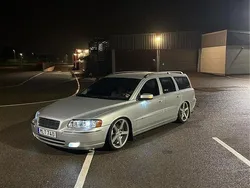 Grå Begagnad 2007 Volvo V70 Summum Kombi | 40 000 kr (Marknadspris)