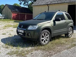 Röd Begagnad 2006 Suzuki Grand Vitara SUV | 44 000 kr (Marknadspris)