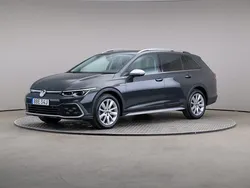 Grå Begagnad 2022 VW Golf Alltrack Kombi | 329 000 kr (Marknadspris)