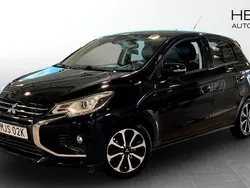 Svart (black) Begagnad 2022 Mitsubishi Space Star Elegance Halvkombi | 139 900 kr (Marknadspris)