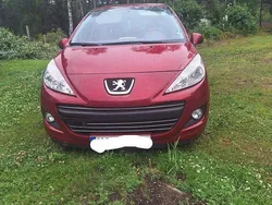 Röd Begagnad 2010 Peugeot 207 Halvkombi | 22 000 kr (Superpris)