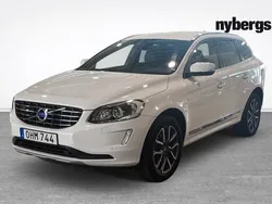 Vit Begagnad 2017 Volvo XC60 Standard SUV | 229 000 kr (Bra pris)