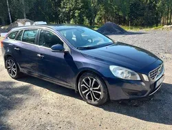 Blå Begagnad 2012 Volvo V60 Kinetic Kombi | 115 000 kr (Lite dyr)