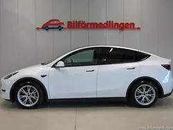Vit samma som bilen Begagnad 2022 Tesla Model Y Standard Range SUV | 299 900 kr (Dyr)