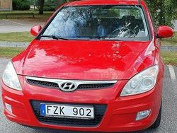 Röd Begagnad 2008 Hyundai i30 Halvkombi | 32 000 kr (Bra pris)