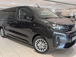 Grå Ny 2025 Peugeot Traveller Active Minibuss | 499 900 kr