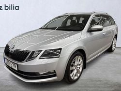 Silver Begagnad 2020 Skoda Octavia Style Kombi | 209 500 kr (Marknadspris)
