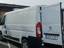 Vit Begagnad 2019 Peugeot Boxer Van | 129 000 kr (Lite dyr)