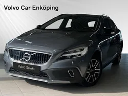 Grå Begagnad 2019 Volvo V40 CC Kombi | 209 900 kr (Marknadspris)