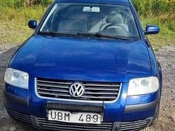 Blå Begagnad 2003 VW Passat Kombi | 15 000 kr (Marknadspris)