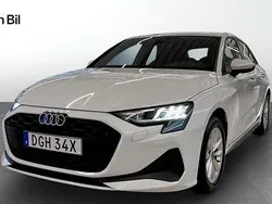 Glaciärvit metallic Begagnad 2025 Audi A3 Proline | 319 000 kr (Lite dyr)