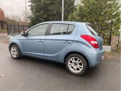 Blå Begagnad 2012 Hyundai i20 Premium Halvkombi | 49 000 kr (Marknadspris)