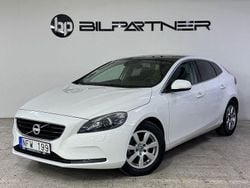 Vit Begagnad 2012 Volvo V40 Momentum Kombi | 79 900 kr (Marknadspris)