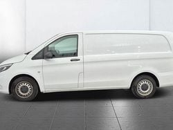 Vit Begagnad 2022 Mercedes Vito Minibuss | 344 800 kr (Bra pris)