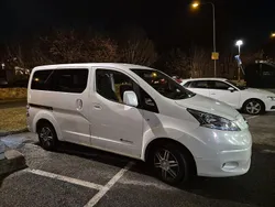 Vit Begagnad 2018 Nissan e-NV200 Van | 200 000 kr