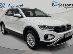 Vit Begagnad 2024 VW T-Roc SUV | 309 000 kr (Dyr)