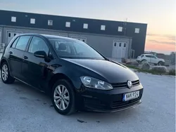 Svart Begagnad 2014 VW Golf VII Halvkombi | 98 000 kr (Lite dyr)