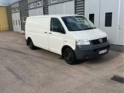 Vit Begagnad 2006 VW T5 Van | 49 000 kr (Marknadspris)