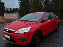 Begagnad 2011 Ford Focus Halvkombi | 34 000 kr