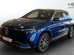 Blå (blue) Begagnad 2024 Mercedes EQA300 SUV | 519 900 kr
