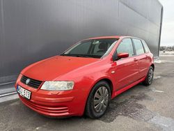 Röd Begagnad 2004 Fiat Stilo Halvkombi | 27 800 kr