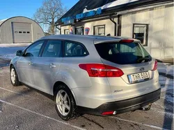 Grå Begagnad 2016 Ford Focus Titanium Kombi | 57 000 kr (Bra pris)