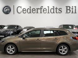 Grön Begagnad 2024 Toyota Corolla Active Kombi | 289 900 kr (Marknadspris)