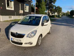 Vit Begagnad 2009 Opel Agila Halvkombi | 37 000 kr