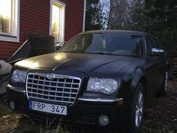 Grå Begagnad 2007 Chrysler 300C Touring Kombi | 10 000 kr