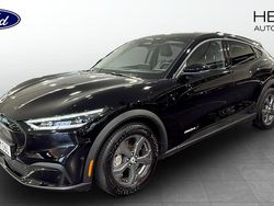 Svart Begagnad 2021 Ford Mustang Mach-E SUV | 344 900 kr (Marknadspris)