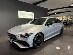 Silver Begagnad 2025 Mercedes CLA200 Shooting Brake AMG Kombi | 378 500 kr (Marknadspris)