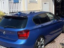 Blå Begagnad 2013 BMW M135 Halvkombi | 200 000 kr (Marknadspris)