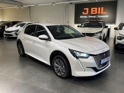 Vit Begagnad 2021 Peugeot e-208 Allure Halvkombi | 199 900 kr (Marknadspris)