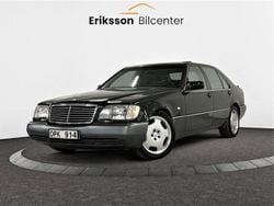 Mörkblå Begagnad 1992 Mercedes E400 Sedan | 154 900 kr