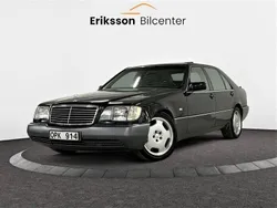 Mörkblå Begagnad 1992 Mercedes E400 Sedan | 154 900 kr