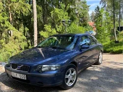Blå Begagnad 2004 Volvo S60 Sedan | 6 000 kr (Superpris)