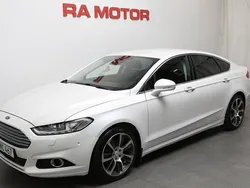 Vit Begagnad 2014 Ford Mondeo Titanium Sedan | 139 800 kr (Marknadspris)