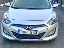 Begagnad 2013 Hyundai i30 Premium Halvkombi | 60 000 kr (Bra pris)