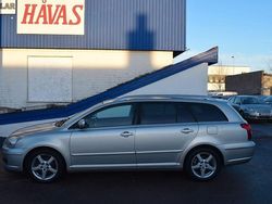 Silver Begagnad 2008 Toyota Avensis Kombi | 21 500 kr